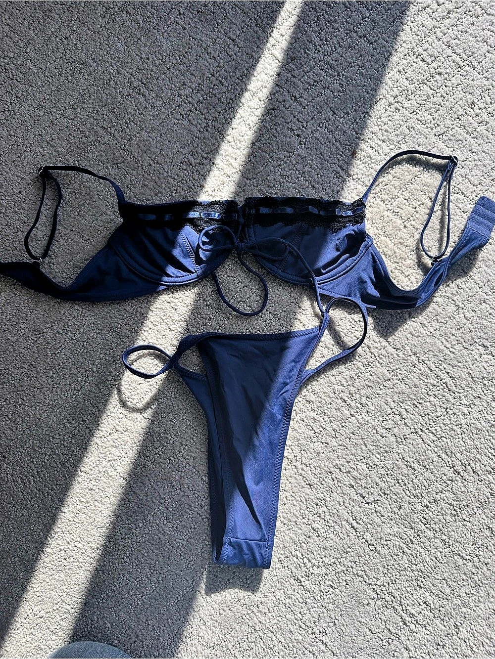 Frankies Bikinis Sydney Sweeney x Frankies Bikinis Lucia Underwire Bikini Top &